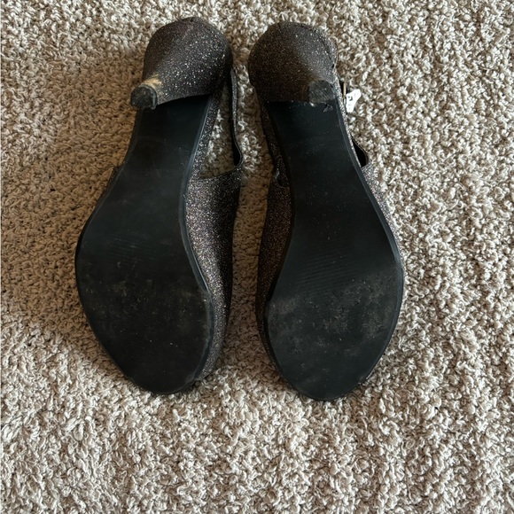 Used glitter high heel shoes 👠 good condition, size 7.5 - Picture 10 of 16